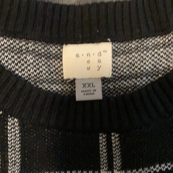 A New Day Buffalo Check Sweater - Picture 2 of 3